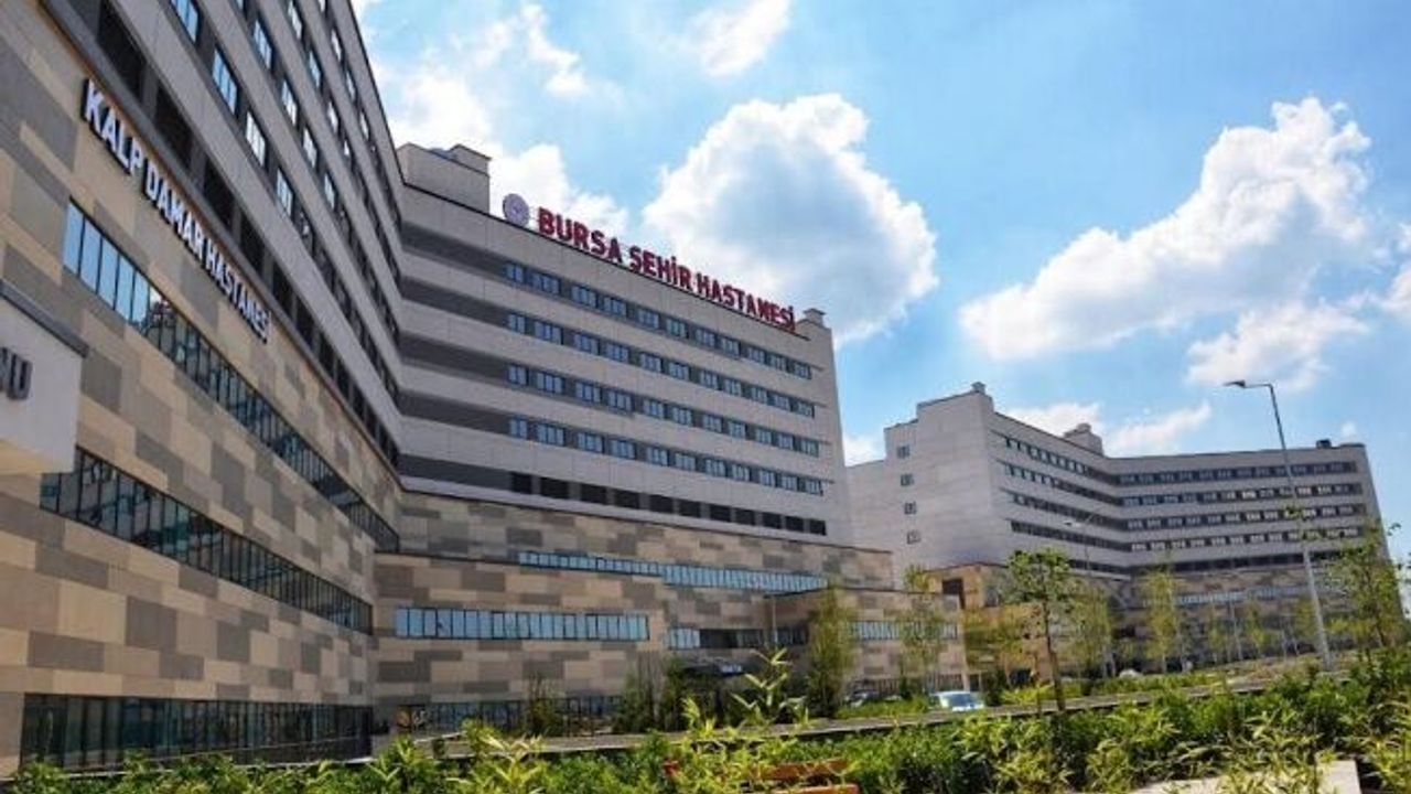 UZMANLAR VATANDAŞLARA KOLON KANSERİNİ ANLATACAK