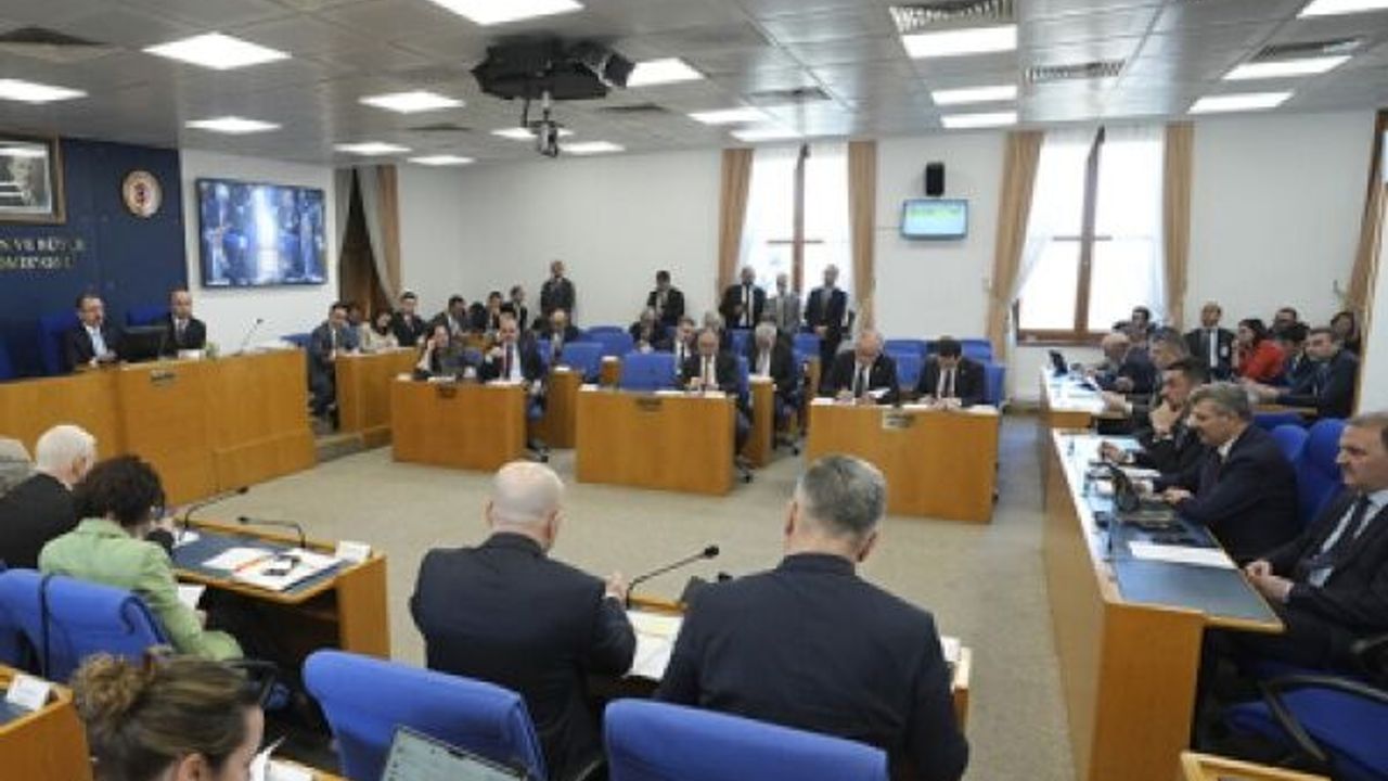 Bayram ikramiyesi komisyondan geçti