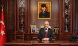 VALİ EROL AYYILDIZ'DAN BABALAR GÜNÜ'NDE GÖNÜLLERE DOKUNAN MESAJ