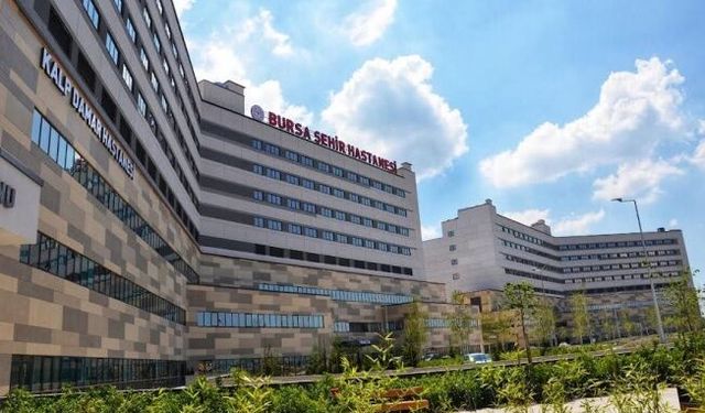 UZMANLAR VATANDAŞLARA KOLON KANSERİNİ ANLATACAK