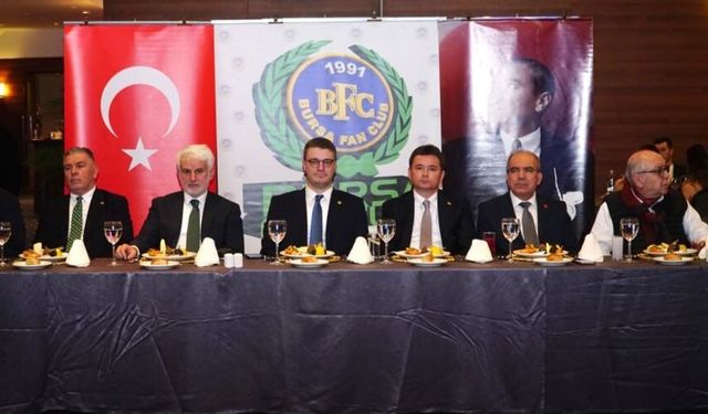 BURSA FAN CLUB’TE GÜÇLÜ BAŞLANGIÇ: MURAT HOŞGÖR OY BİRLİĞİYLE BAŞKAN SEÇİLDİ!