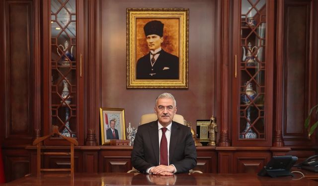 VALİ EROL AYYILDIZ, İNSANA HİZMET EN YÜCE GÖREV