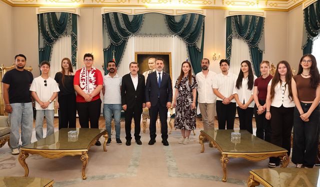 Başkan Vekili Biba, şampiyon marşın bestecilerini ağırladı
