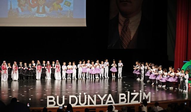 Bursa Yuvam’da yıl sonu coşkusu