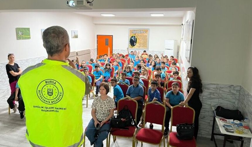 Büyükşehir’den çocuklara haşereyle mücadele eğitimi