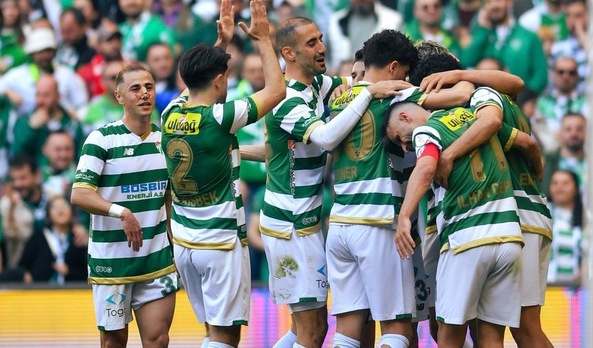 BURSASPOR ZİRVEDE: ŞAMPİYONLUKLA YENİDEN DOĞUŞ
