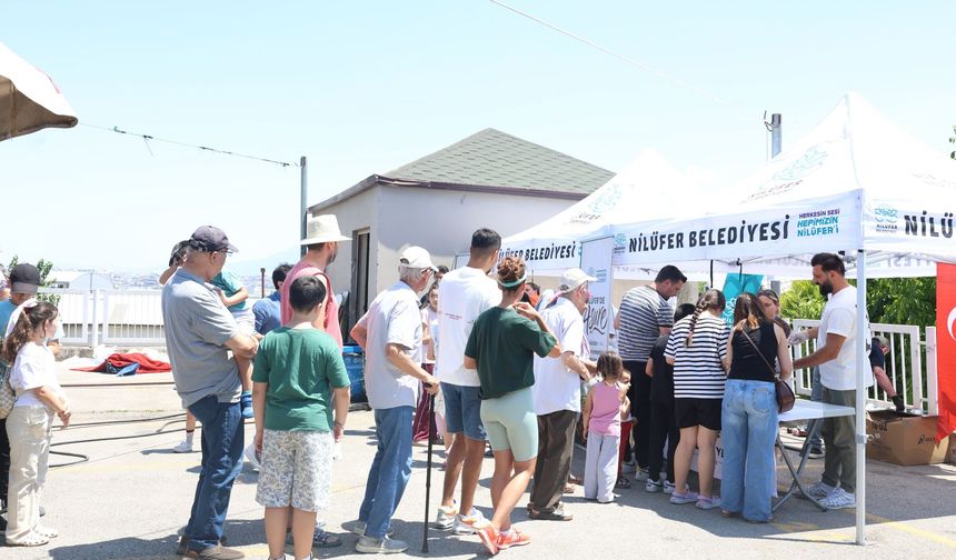 Nilüfer’de aşure dağıtımları Minareliçavuş ile başladı