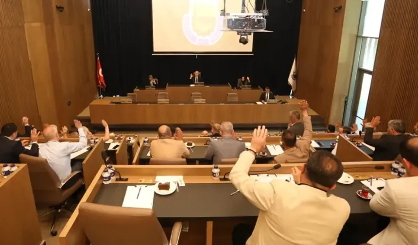 Bursa İnegöl'ün başarılı sporcuları yerel mecliste ödüllendirildi