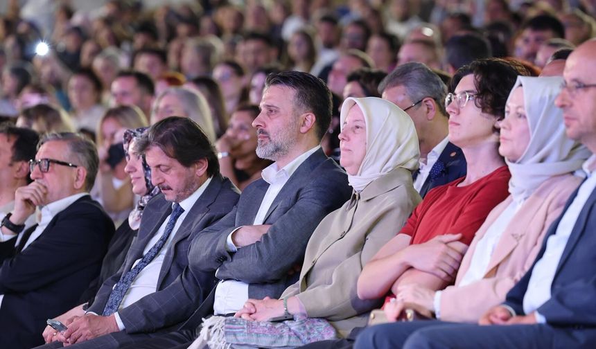 Altın Karagöz'e görkemli açılış