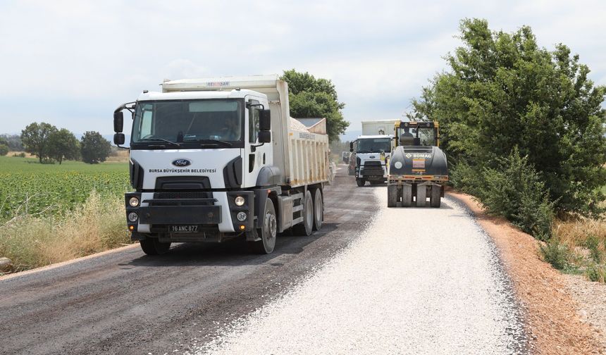 Büyükşehir, Gökçeköy'de yolları yeniliyor
