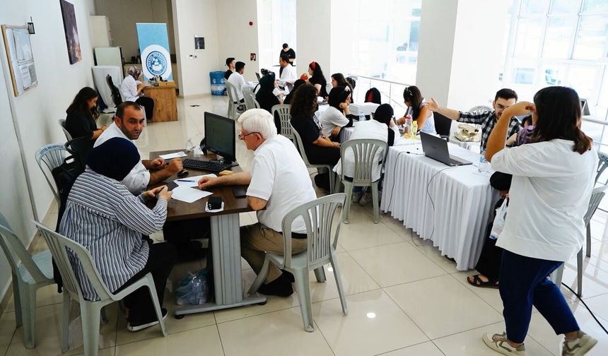 Kestel Belediyesi, Lgs Tercih Sürecinde Gençleri Yalnız Bırakmıyor