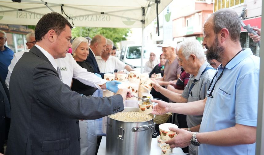 Başkan Erkan Aydın Aşurenin Bereketini Küplüpınar Sakinleriyle Paylaştı