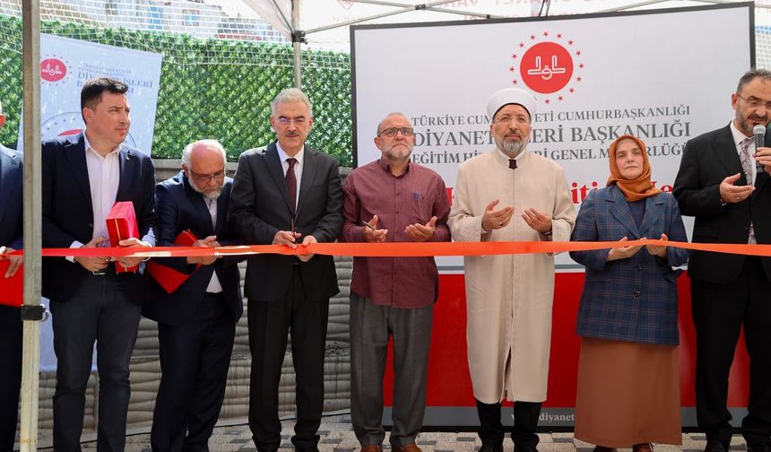 MİLYONLARCA ÇOCUK KUR'AN'LA BULUŞTU