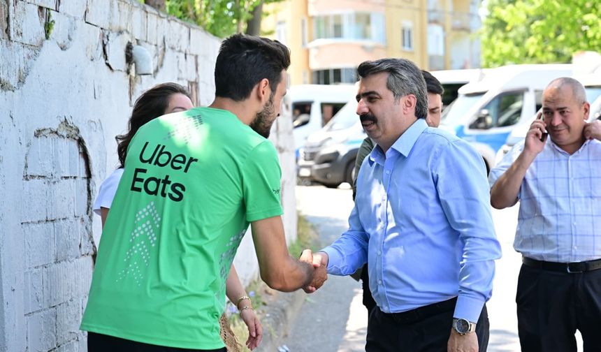 YILDIRIM BELEDİYE BAŞKANI OKTAY YILMAZ, TELEFERİK MAHALLESİ’NDE ESNAFLA BİR ARAYA GELDİ